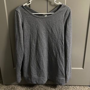 Long Sleeve Sweater with twisted open back